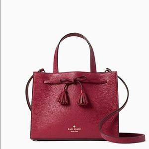 ❣️OFFER❣️Kate spade Hayes small satchel🍒